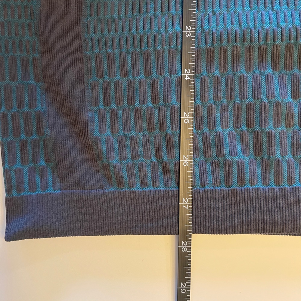 lululemon athletica Dark Teal and Black Long Sleeve Top - Picture 9 of 10
